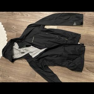 Mens Columbia rain jacket